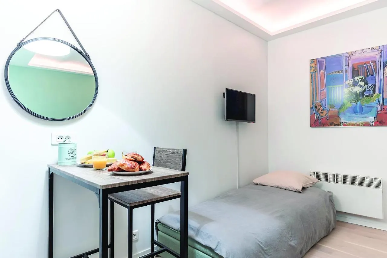 Lägenhet Lovely Studio - St Michel - 18 Sqm *