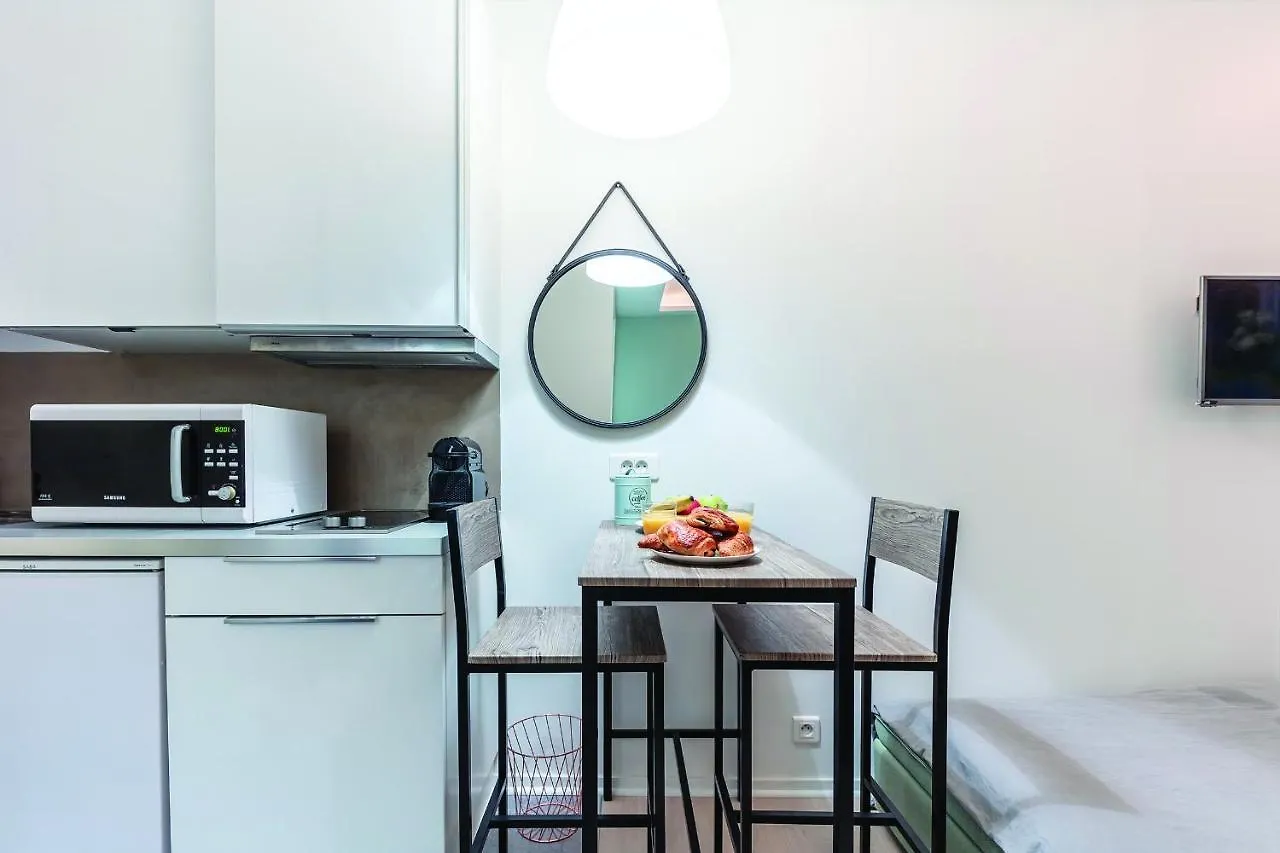 Lovely Studio - St Michel - 18 Sqm Lägenhet Paris